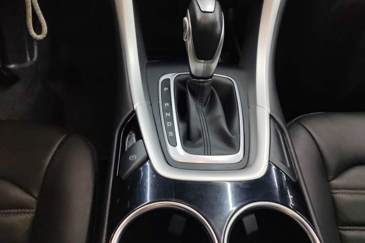 Used Ford Mondeo 2013 1.5L GTDi180 Fashion Edition Gear Lever