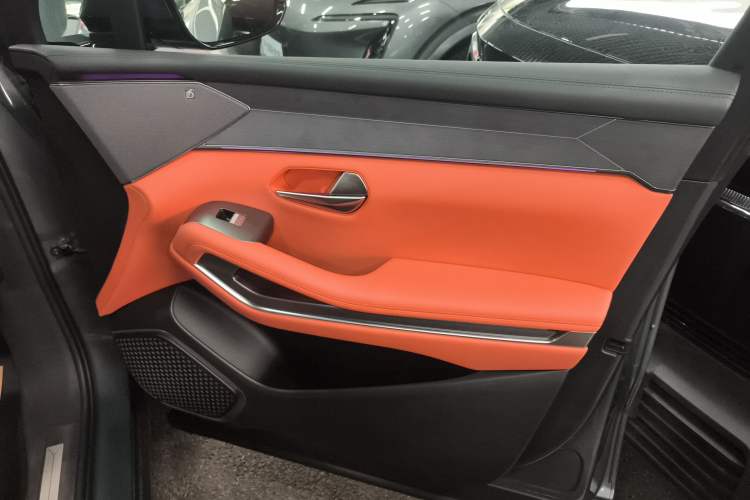 Used BYD Tang L 2025 DM 175KM Drone Player Edition