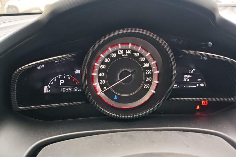 Used Mazda Mazda 3 Axela 2016 Sedan 1.5L Automatic Comfort Model
