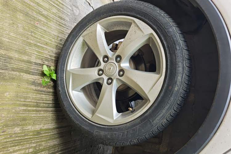 Used CHANGAN CS35 2016 1.6L Manual Luxury Model China V Standard