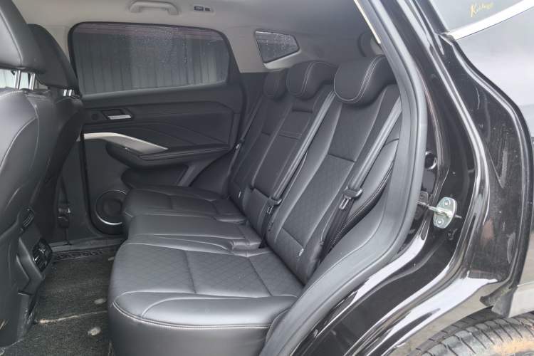 Used Wey VV6 2018 2.0T Two-Wheel-Drive Ultra-Luxury Version China V Standard