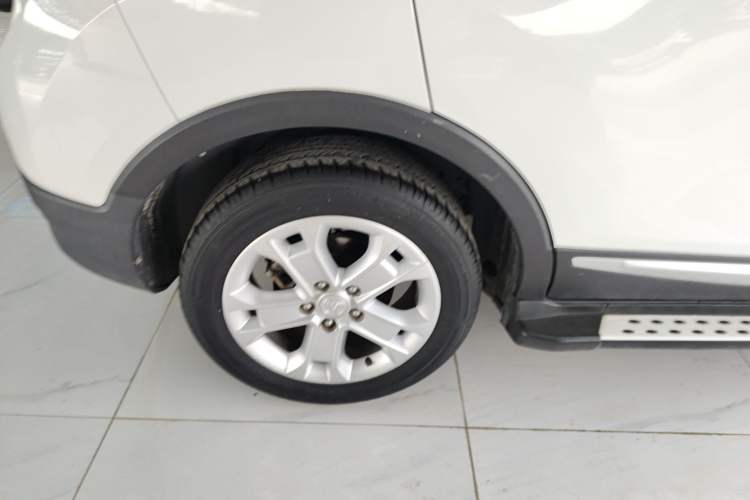 Used CHANGAN CS15 2016 1.5L Manual Luxury Edition Right Rear Wheel Hub