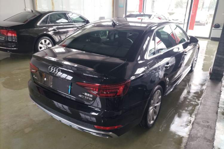 Used Audi A4L 2019 40 TFSI Fashion Version China V