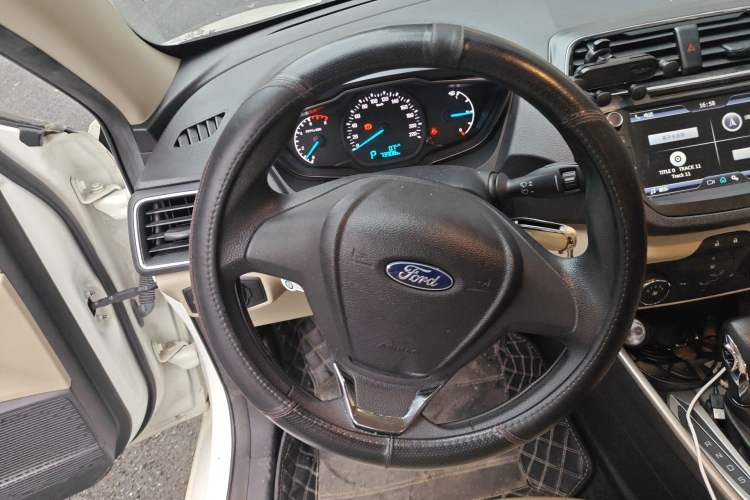 Used Ford Escort 2017 Revised Version 1.5L Automatic Comfort Edition Steering Wheel