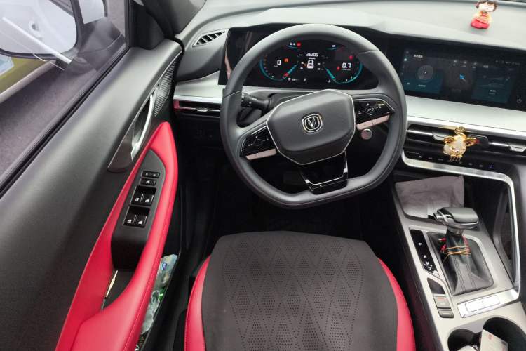 Used CHANGAN CS35PLUS 2023 Enjoy Edition 1.4T DCT Luxury Model
