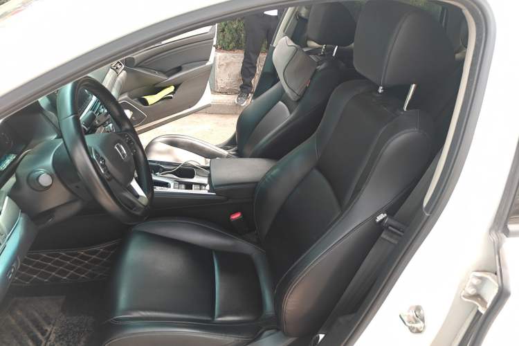 Used Honda Accord 2018 260TURBO Luxury Edition China VI Left Front Seat
