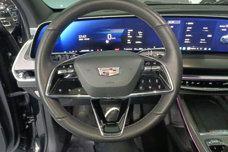 Used Cadillac XT5 2025 2.0T Luxury Version