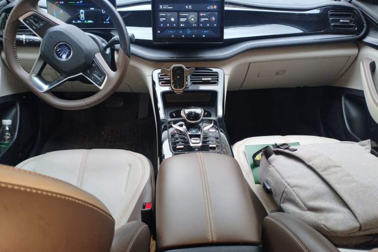 Used BYD Qin PLUS 2024 HONOR Edition DM-i 55KM Leading Model
