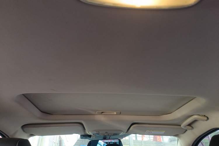 Used Ford Escort 2015 1.5L Automatic Fashion Model Headliner