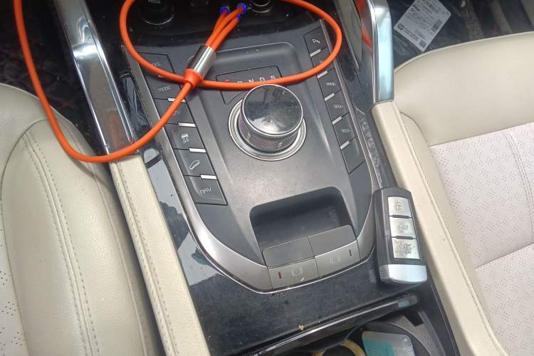 Used Zotye T700 2017 1.8T Dual-Clutch Luxury Model
