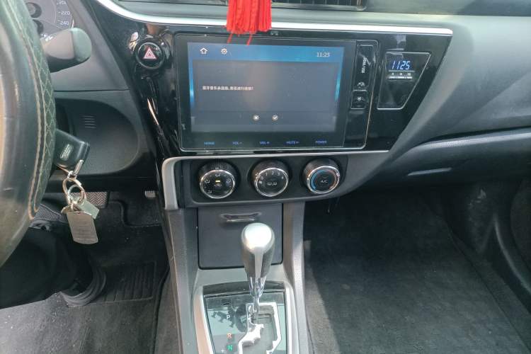 Used Toyota Corolla 2017 Revised Version 1.2T S-CVT GL-i