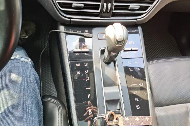 Used Porsche Macan 2023 Macan 2.0T