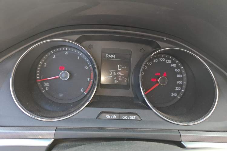 Used Volkswagen Bora 2016 1.6L Manual Fashion Edition Instrument Cluster