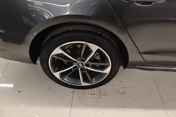 Used Audi A4L 2022 40 TFSI Fashion Dynamic Model
