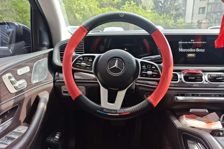 Used Mercedes-Benz GLS 2021 GLS 450 4MATIC Stylish Model Steering Wheel