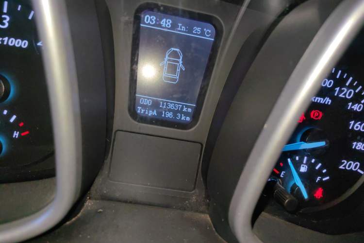 Used Zxauto Terralord 2016 2.5T Two-Wheel Drive Luxury Version JE4D25E Odometer Close Up