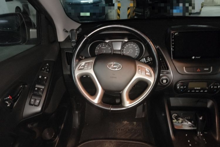 Used Hyundai ix35 2015 2.0L Automatic 2WD Smart Version China V Standard
