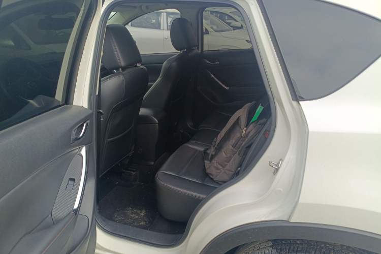 Used Mazda CX-5 2013 2.5L Automatic 4x4 Luxury Version Left Rear Seat