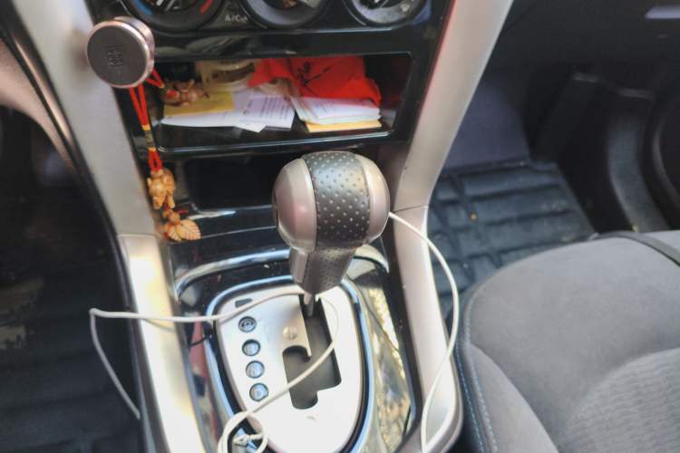 Used Venucia T70 2016 2.0L CVT Smart Choice Edition
