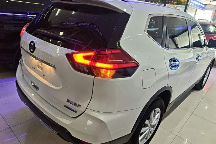 Used Nissan X-Trail 2019 2.0L CVT Smart Connect Comfort Edition 2WD
