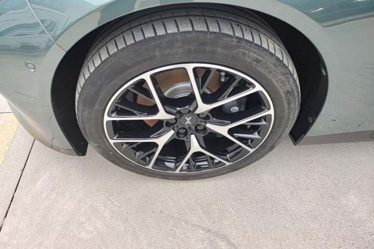 Used XPeng P7 2023 P7i 702 Pro Exterior 4