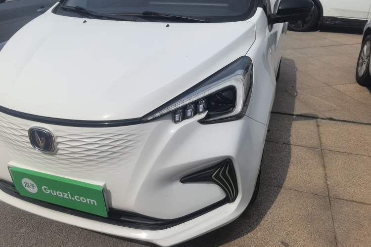Used CHANGAN Benni E-Star 2022 Charming Edition Colorful Model Lithium-Ion Battery