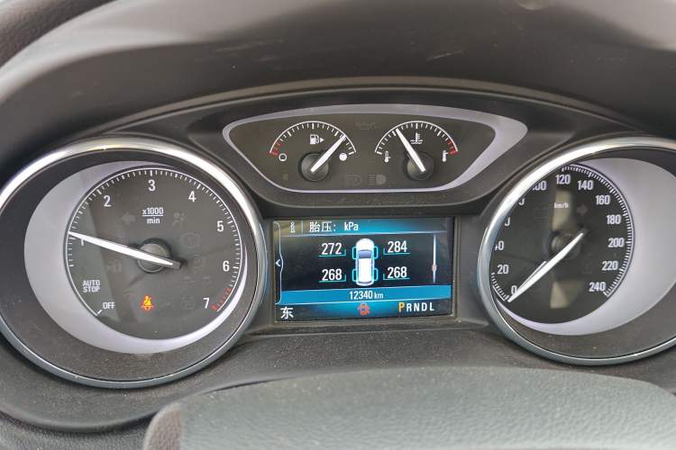 Used Buick Envision 2021 532T Two-Wheel-Drive Elite Version Odometer Close Up