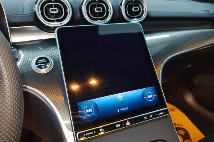 Used Mercedes-Benz C-Class 2025 C 260 L Sport Edition Audio And AC Panel