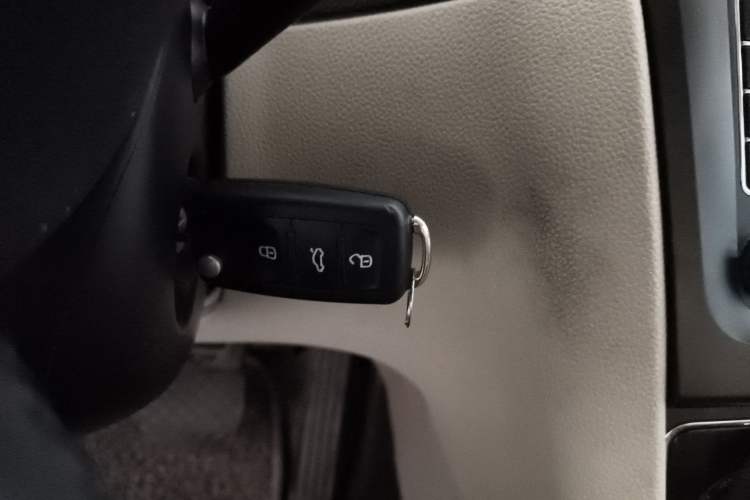 Used Skoda Superb 2013 1.8TSI Automatic Yashi Edition