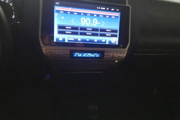 Used Toyota Prado 2016 2.7L Automatic Standard Edition Audio And AC Panel