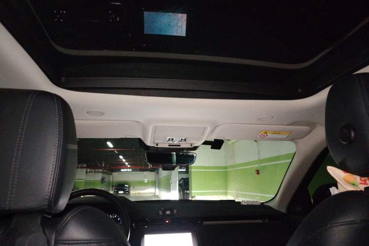 Used Land Rover Range Evoque 2021 Range Rover Velar 249 PS R-Dynamic S Performance Edition Headliner