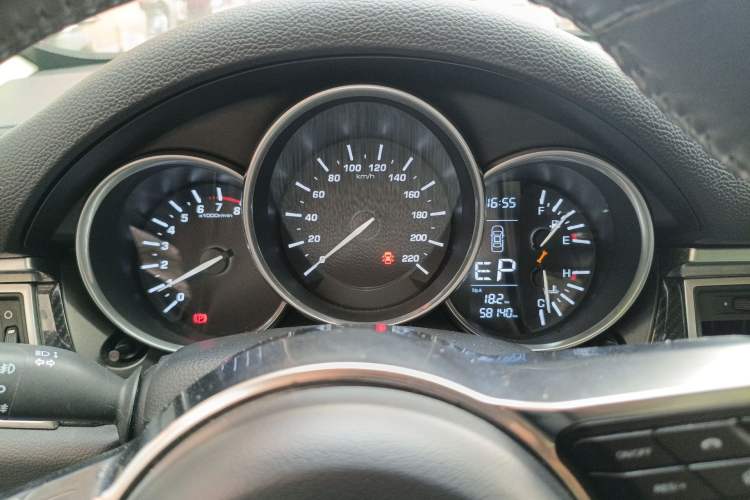 Used Zotye SR9 2017 2.0T Automatic Ultimate Road Edition Instrument Cluster