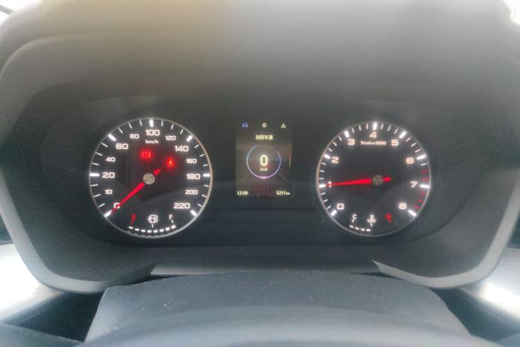 Used MG 5 2023 180 DVVT Manual Fashion Edition Instrument Cluster