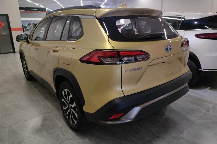 Used Toyota FRONTLANDER 2023 2.0L Smart Electric Hybrid Dual-Engine Deluxe Version
