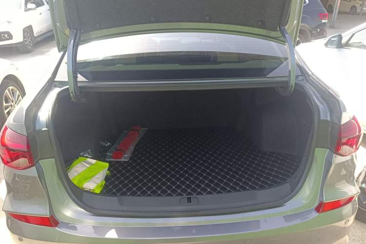 Used Chevrolet Monza 2020 320 Automatic Enjoyment Edition
