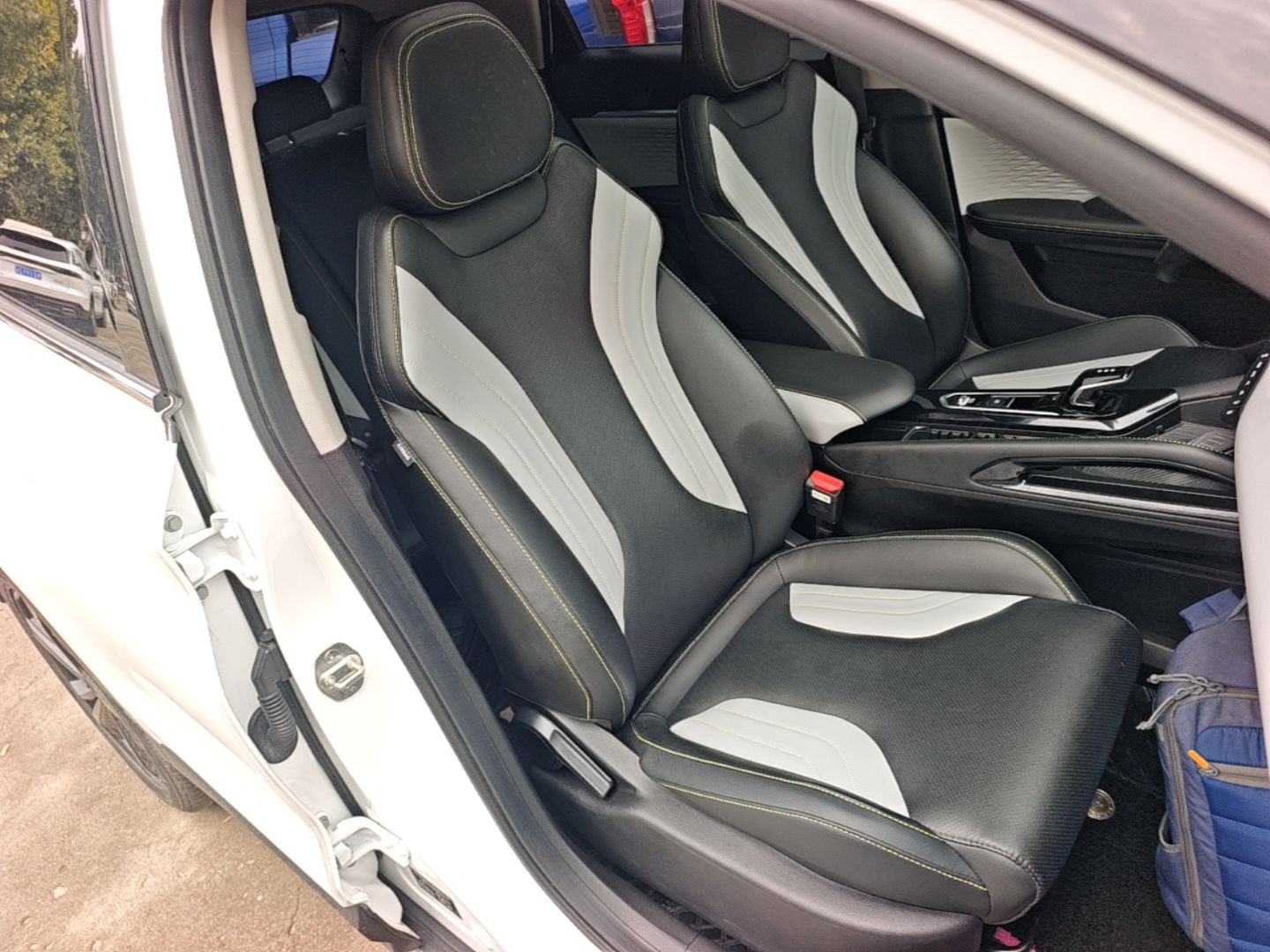 Geely Auto Coolray 2022 Bin Yue COOL 1.5TD DCT Hot Engine Edition — снимка 19