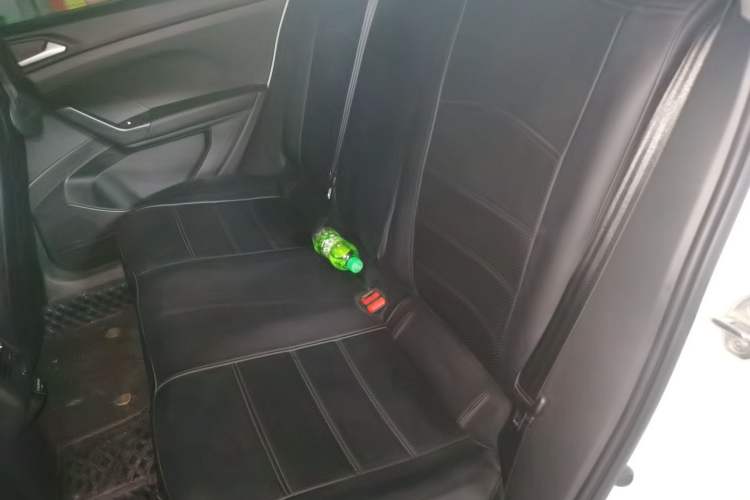 Used Volkswagen Tacqua 2021 1.5L Automatic 30th Anniversary Edition Left Rear Seat