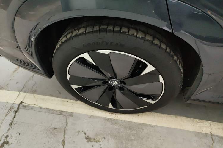 Used BYD Tang L 2025 DM 175KM Drone Player Edition Exterior 5