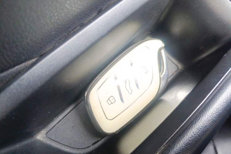 Used Roewe i5 2019 1.5L Automatic 4G Connected Langhao Edition
