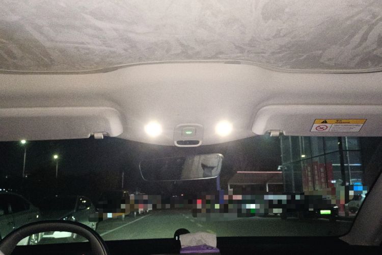 Used Nio ET5 2022 75 kWh Headliner