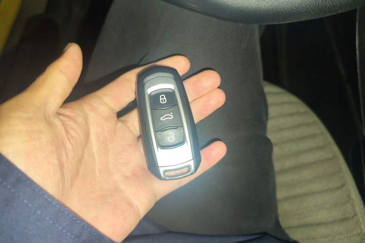 Used Geely Auto Emgrand 2017 Sedan Million Edition 1.5L CVT Upward Version
