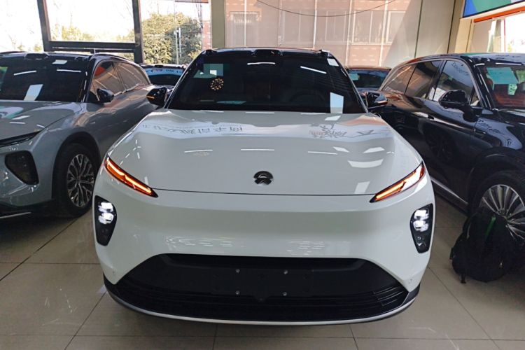Used Nio ES8 2023 100kWh Signature Edition
