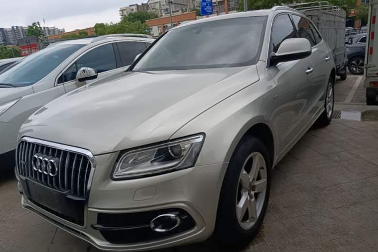 Used Audi Q5 2017 Plus 40 TFSI Technology Model