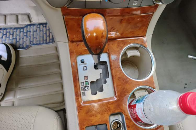 Used Toyota Highlander 2011 2.7L Two-Wheel Drive 5-Seater Elite Edition
