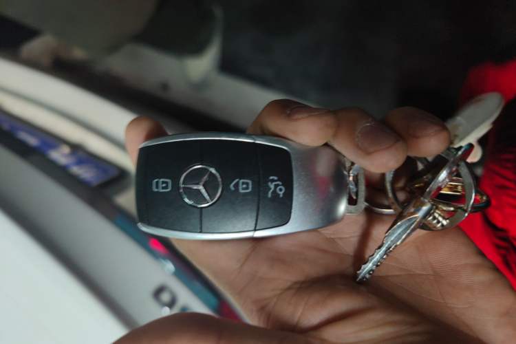 Used Mercedes-Benz C-Class 2019 C 260 Sport Edition Vehicle Key