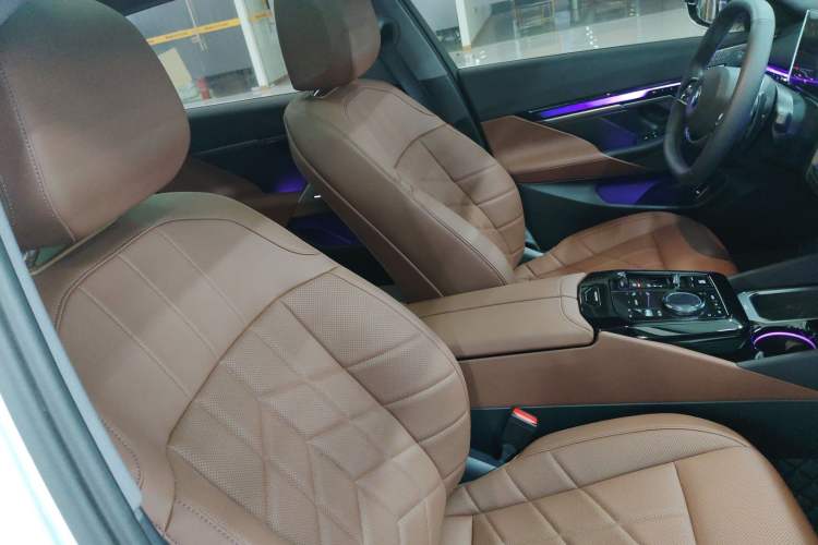 Used BMW 5 Series 2024 530Li Leading Luxury Package
