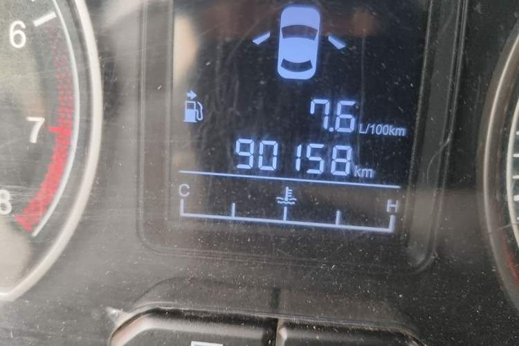 Used FORTHING Joyear X5 2013 1.6L Manual Luxury Model China IV Standard Odometer Close Up