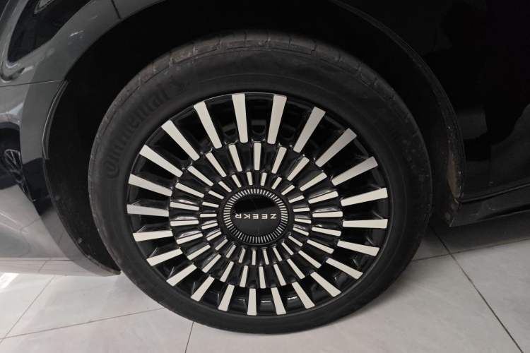 Used Zeekr 009 2022 WE Edition Exterior 5