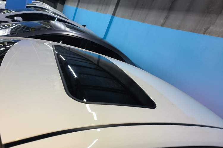 Used Toyota Corolla 2021 Dual-Motor 1.8L E-CVT Elite Edition
