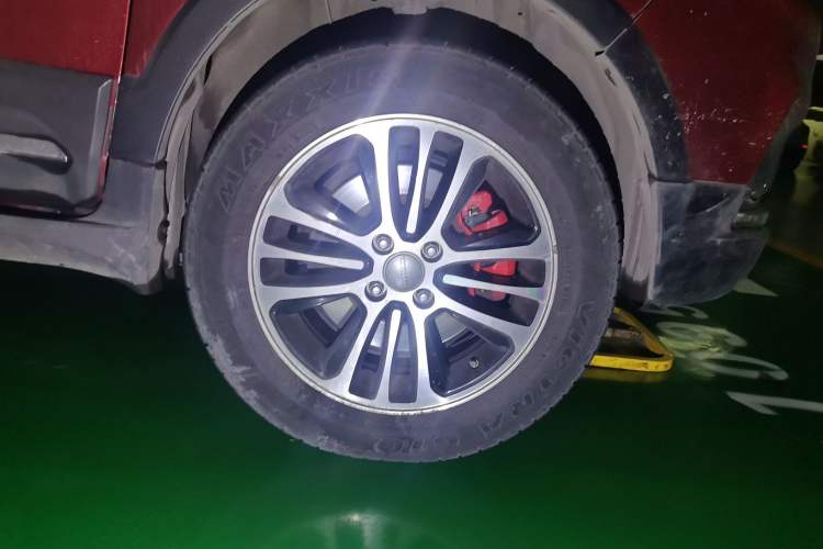 Used Haval H1 2015 1.5L AMT Luxury Model
